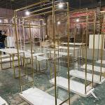 Golden Luminous Clothing Diplay Stand For Garment Shop Furniture