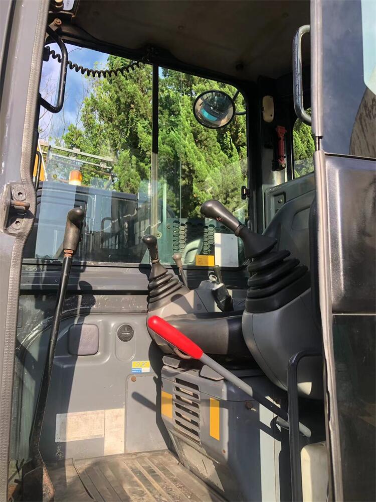 Shanghai Used Kobelco 55 Mini Excavator 5ton with 1260 Working Hours and 31.5KW Power