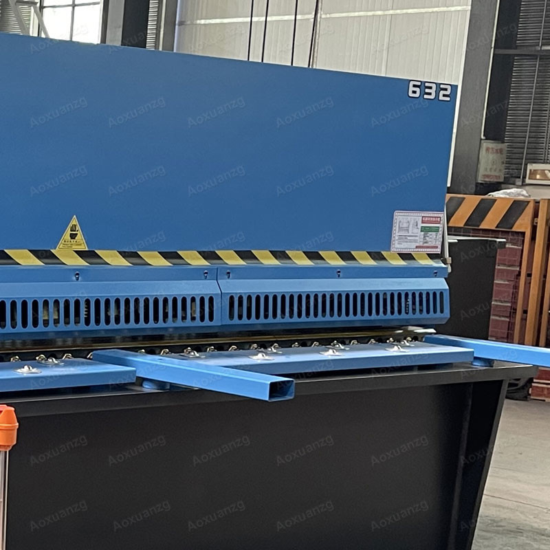 Manual Blade Gap Adjustment Swing Beam Metal Steel Hydraulic Shearing Machine With E21s Estun