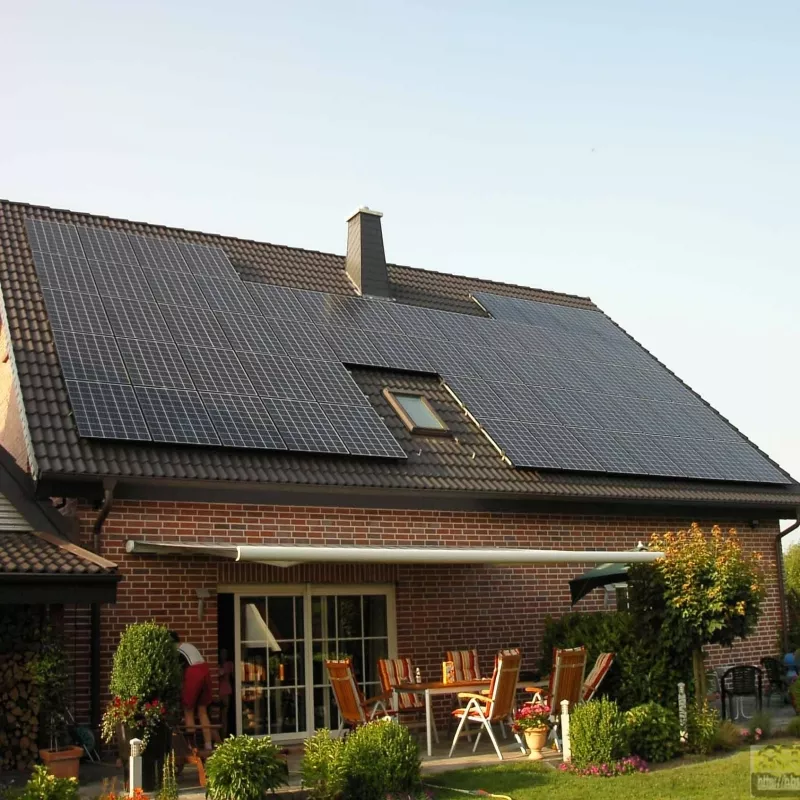 MC4 MPPT Complete Off Grid Solar System Kit For Home Hybrid Solar Energy