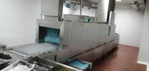 China Automatic Flight Type Dishwasher Stable Commercial Industrial Dishwasher CE wholesale