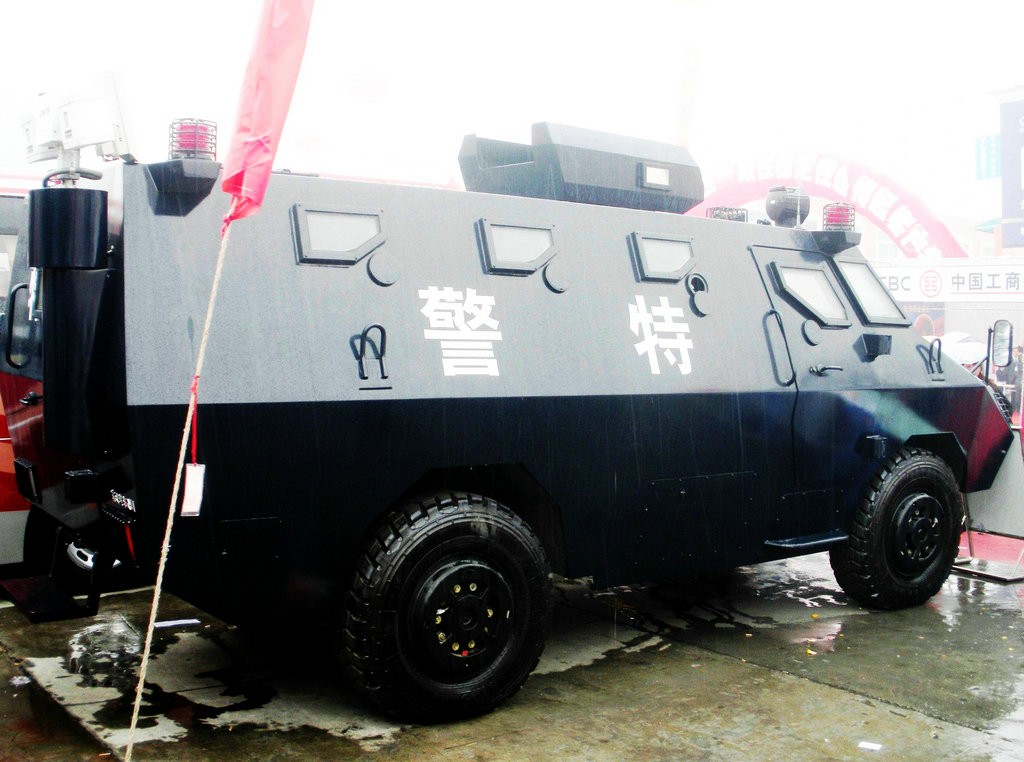 160HP Euro2 Dongfeng EQ5090XFBZJ Anti-Riot Armored Vehicle,Dongfeng Truck,Dongfeng Camions