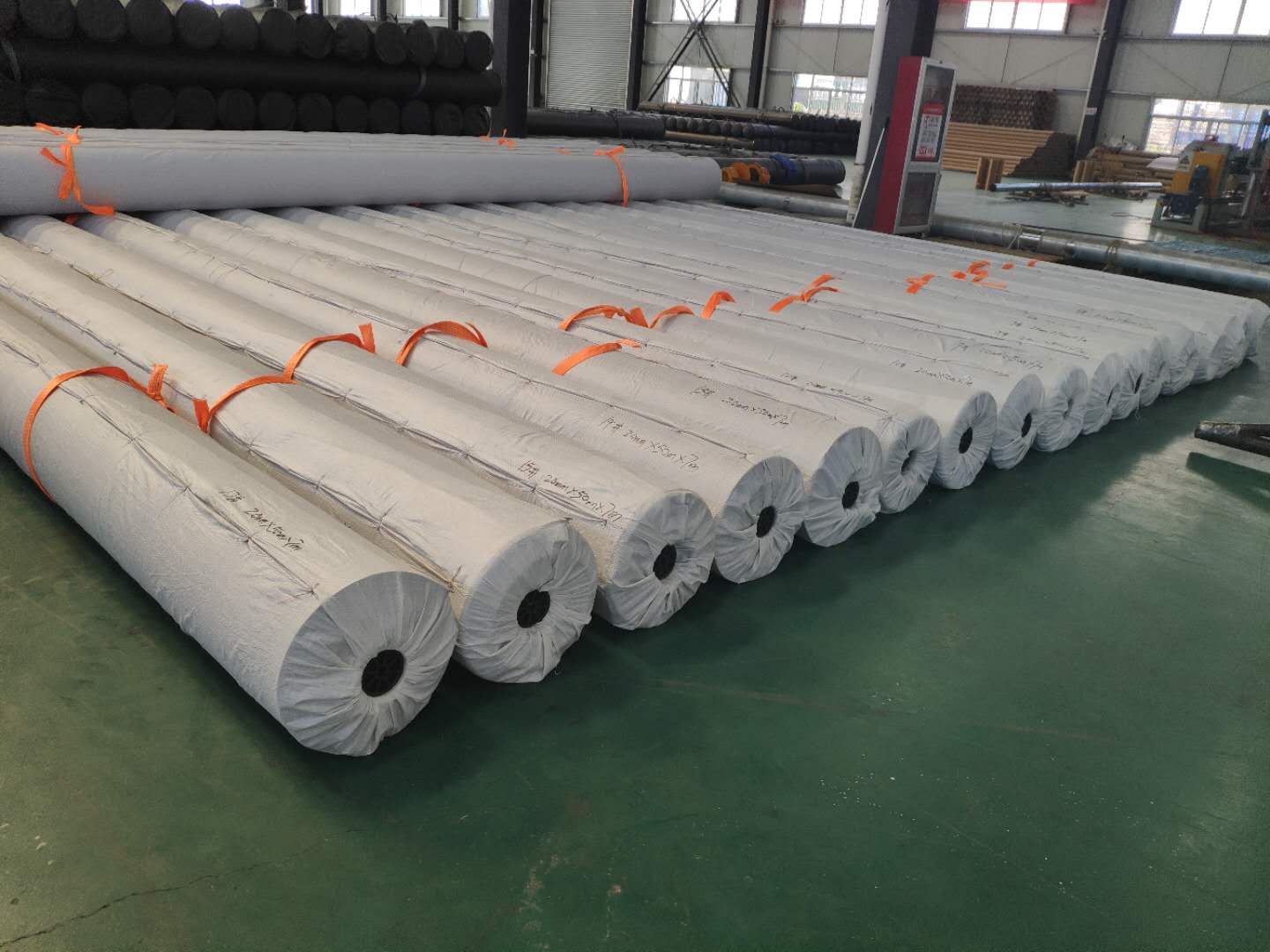 White Non-Woven Geotextile Type 100-1000g/sqm for Shandong Yibo Yangguang Polypropylene
