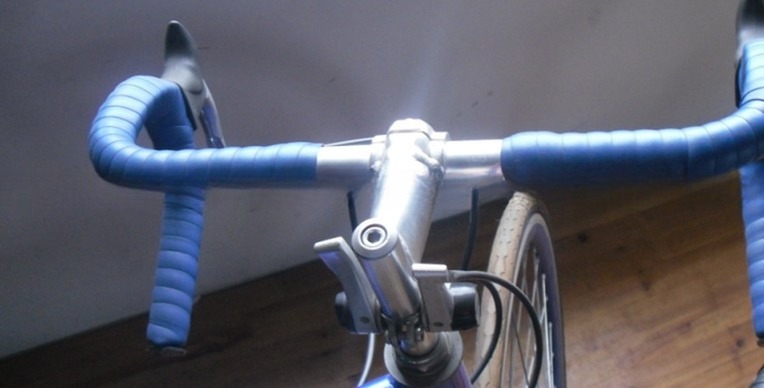 Aluminum Alloy Frame Steel Fork 700c Racing 14 Speeds Men Road Bicycle OEM/ODM Chinese