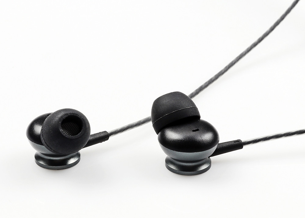 Deep Bass Sound Wifi Bluetooth Headphones Long Paly Hours For Smartphone