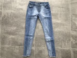 China Custom Ladies Denim Jeans / Stretchy Skinny Jeans Womens Mid Rise Skinny Jeans TW73148 wholesale