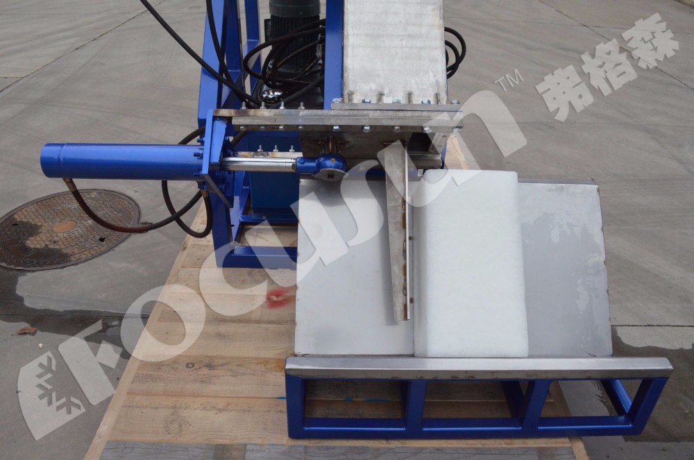 Different Specifications of Block Ice Produced by Stainless Steel 304 Ice Compactor