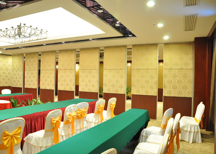 Aluminum Frame Wooden Operable Partition Wall Soundproofing For Banquet Room