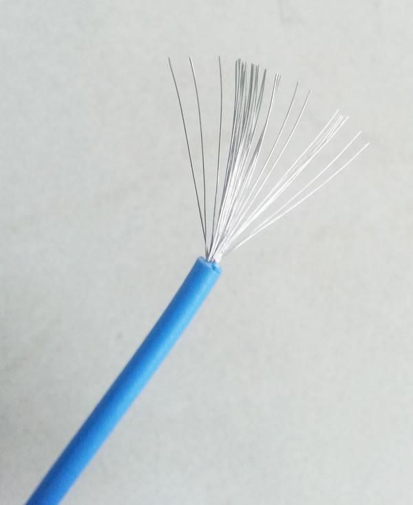300℃ Temperature PVC Insulated Copper Wire Ni80Cr20 For Light Industry Machinery