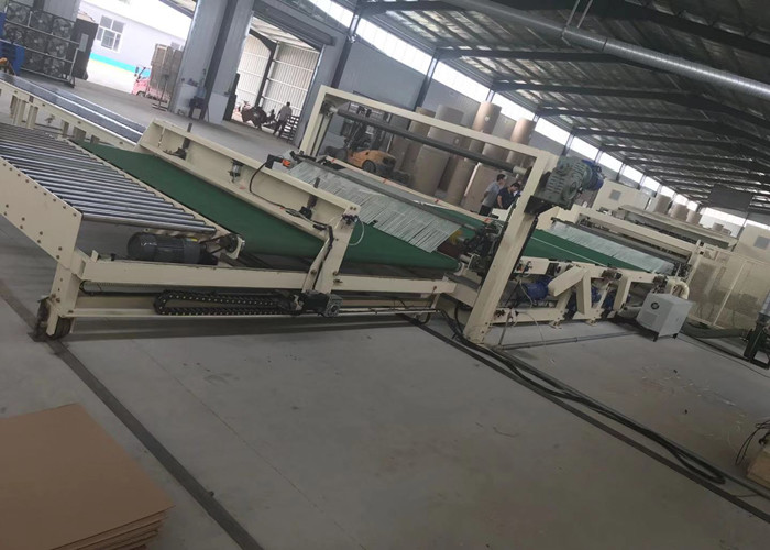 Wide Belt Conveying Automatic Stacking Machine For Corrugated Carton Packaging
