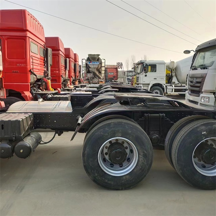 Single Row Left Steering Used Shacman Truck Tractor F3000