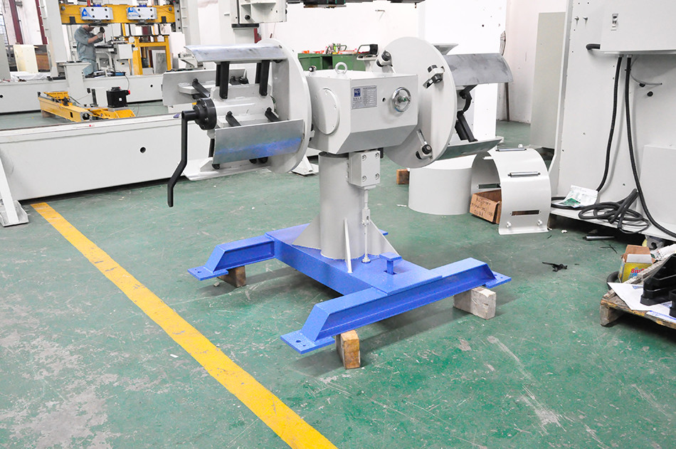 Steel Coil Decoiler Metal Sheet Double Head Material Rack for Stock Thickness 0-1.6mm