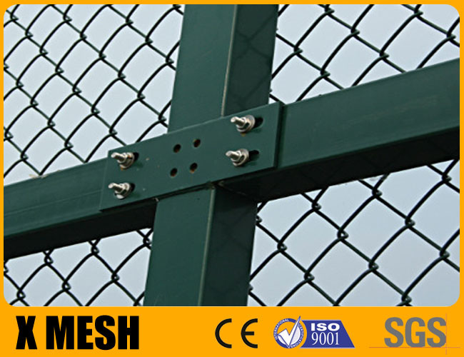 PVC Coated Wire Mesh Diamond Cyclone Chain Link Fence 5.0m For Basketball Courts