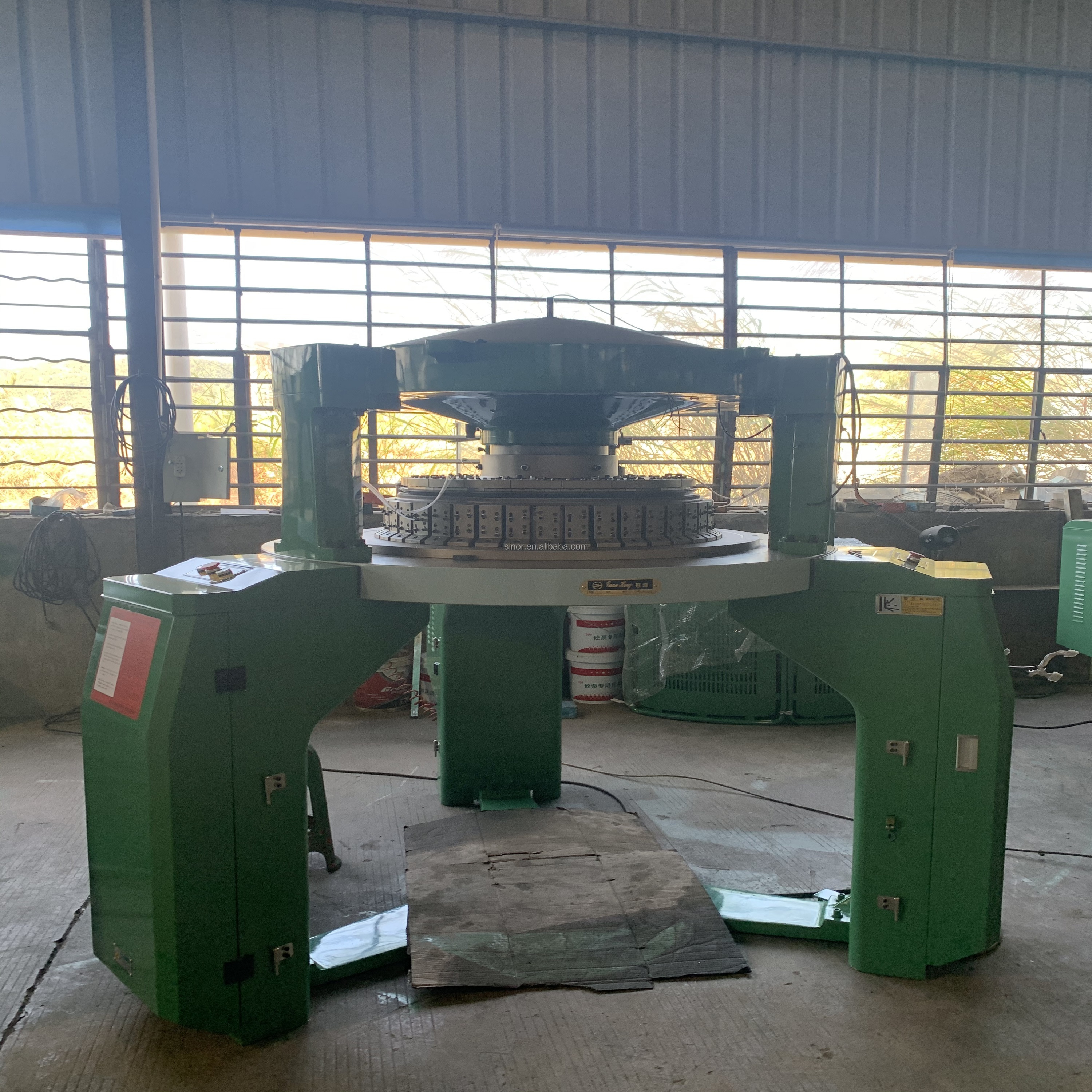 Double sided standing hair circular knitting machine