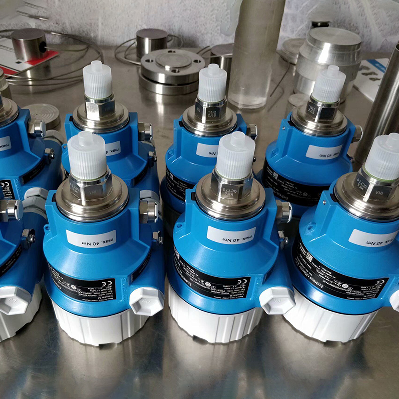 NEW Endress+Hauser PMP51 Cerabar Absolute and Gauge Pressure Transmitter PMP51Output 4-20mA With Display/No Display