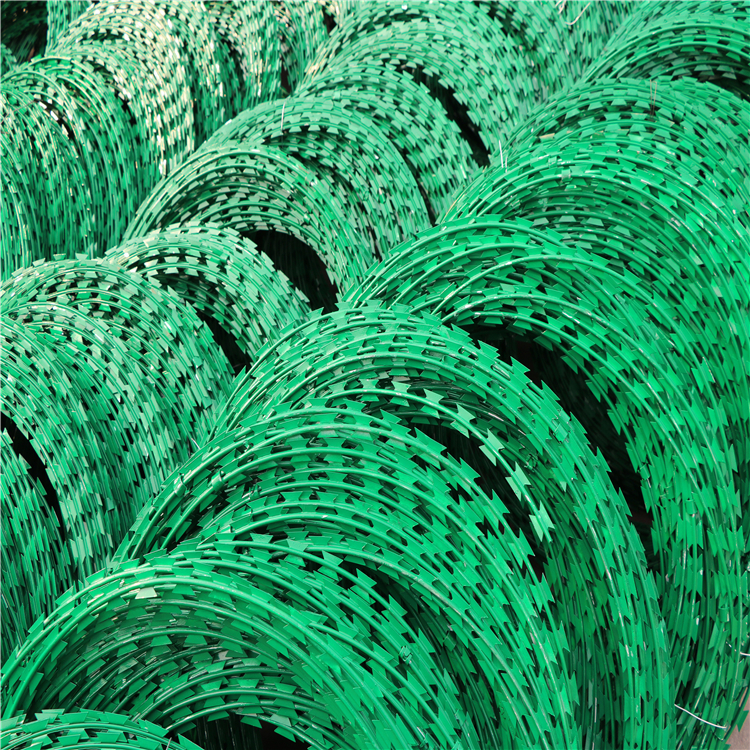 BTO 22 Concertina Razor Barbed Wire 450MM Coil PVC Coating