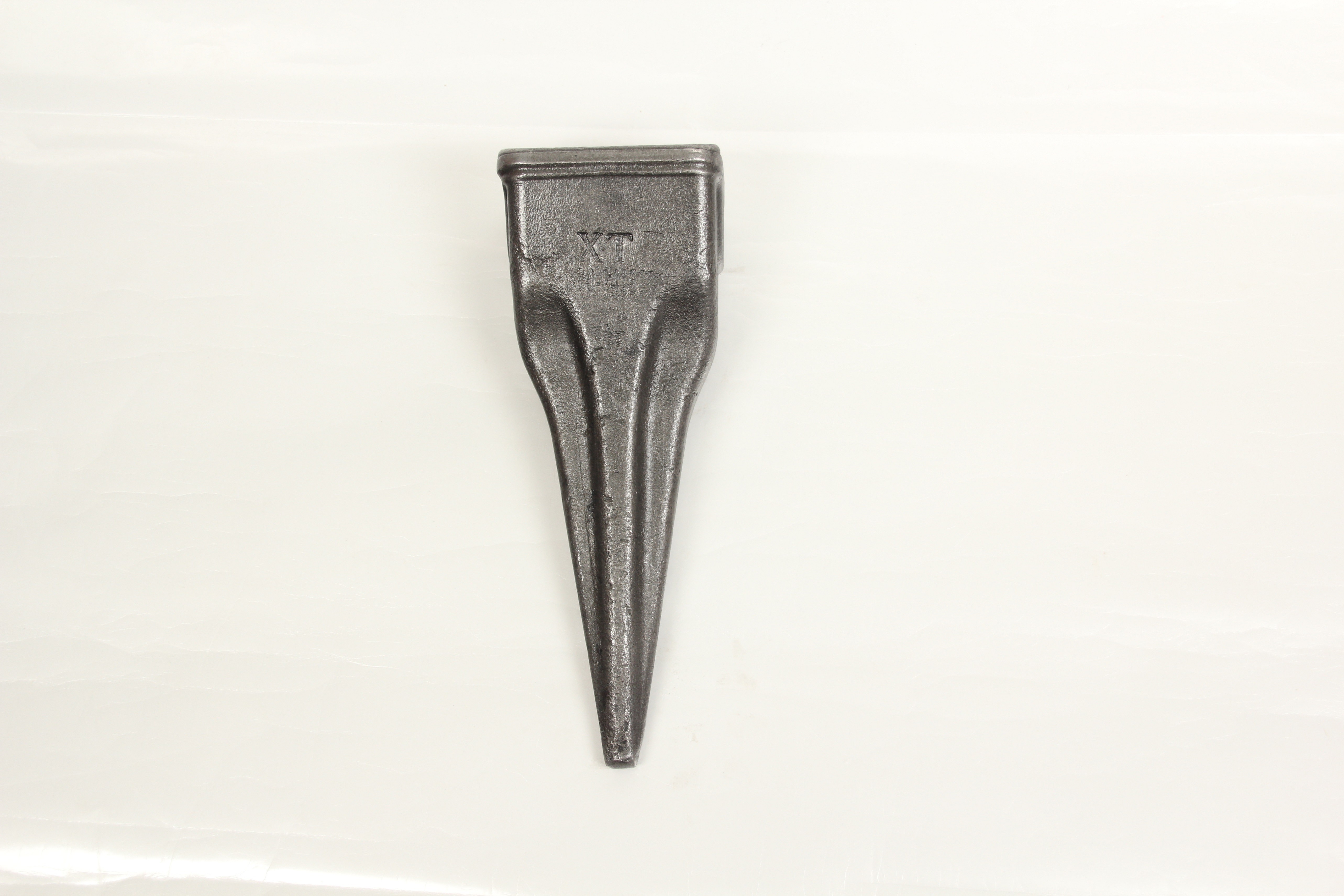 IU3302 CAT Excavator Bucket Teeth 2.1 KG For Construction Machine Spare Parts