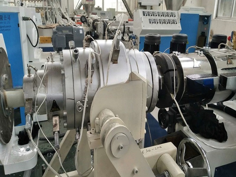 Flexible Operation HDPE Pipe Extrusion Machine