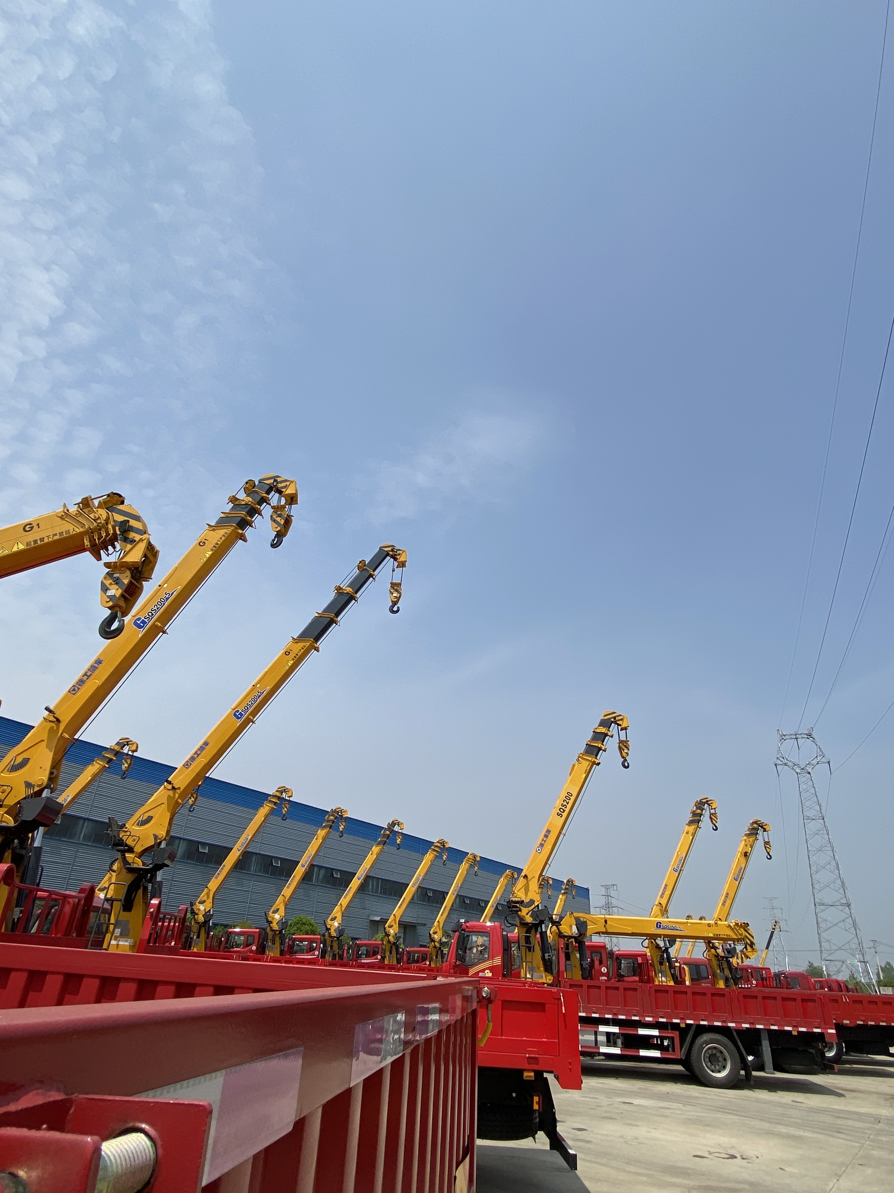 STC500E China Crane Truck 50ton Crane 62meters Lifting Height Left Hand Driving