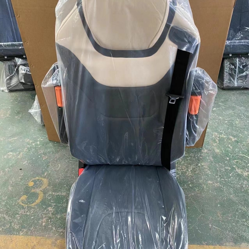 Heavy Duty Convertible Truck Seat with Standard Material and Air Suspension System