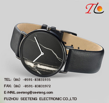 A unique dial design for men reisure and fashion wrist watch with pu leather band