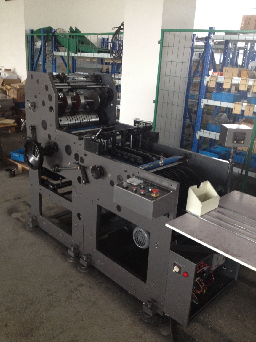 Automatic envelope making machine manufacturer paper size 80-130g/㎡ 8000pcs/hr high quality - YX240