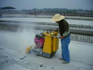 China Concrete Self Propelled Paint Scarifier , Floor Cleaning Concrete Planing Equipment wholesale