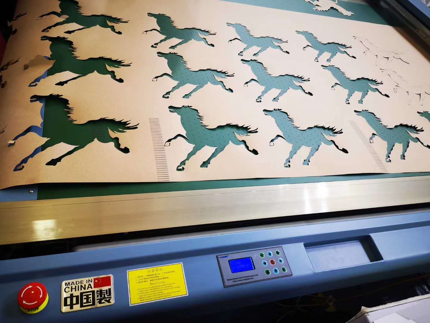 500gsm Max 2-3mm Paper Board Cutting Machine Inkjet Printing Garment Cutter Plotter