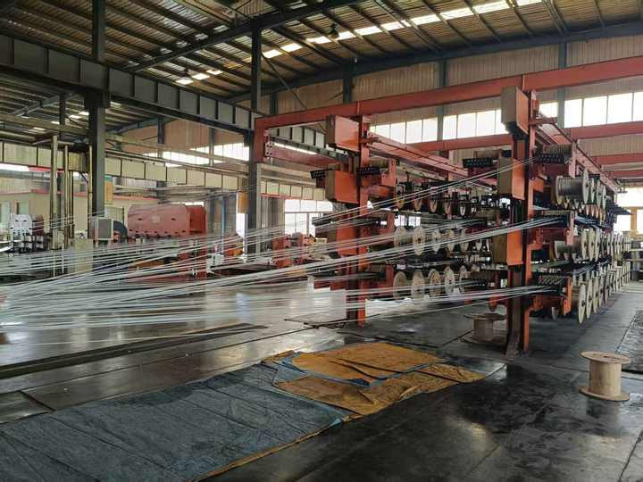 ST1000 Wire Rope Conveyor Belt With Good Trough Forming And Flexural Resistance For Heavy-Duty Material Transportation
