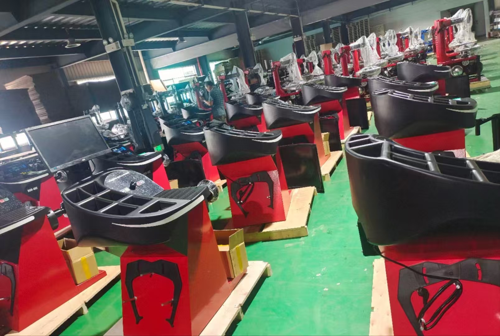 XT-30 Motorcycle And Car Wheel Balancing Machine With Fast Setup