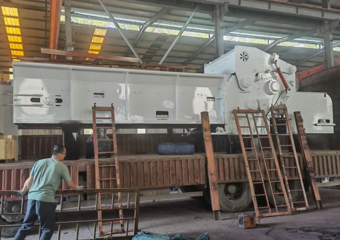 15-30t/H Industrial Wood Chipper Machine 6m Belt Conveyor Hydraulic Wood Chipper