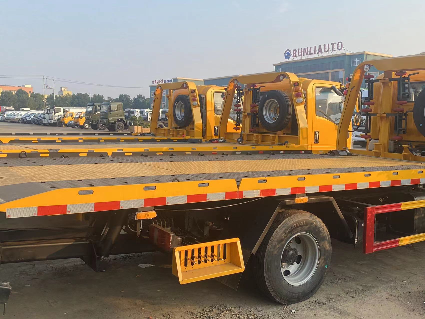 FUTON 4x2 130hp Flat Bed Truck Euro 6 Diesel Flatbed Delivery Truck