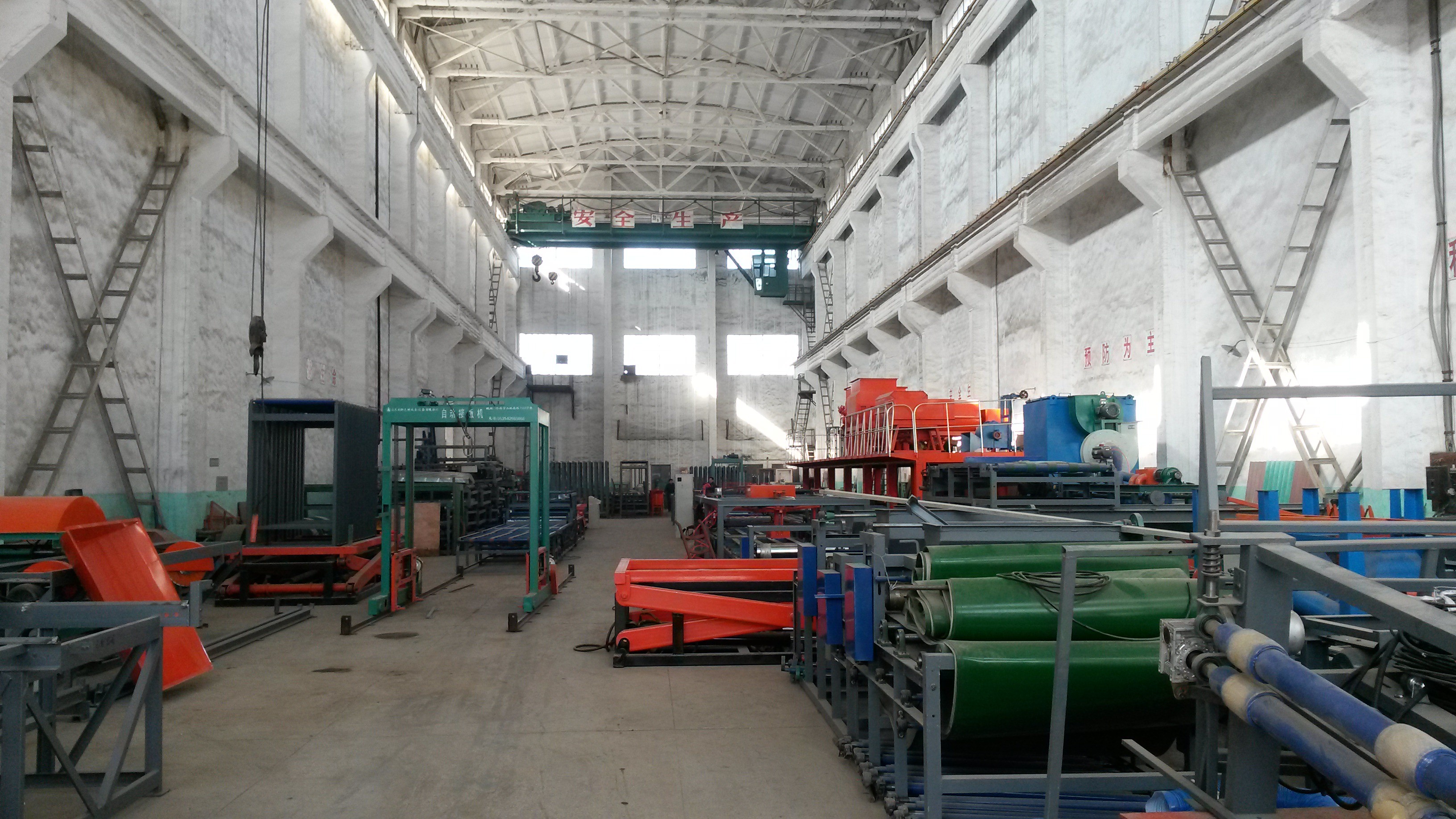 Double Roller Extruding Sandwich Panel Line , Glue Spreading Veneering Drying Wall Panel Equipment