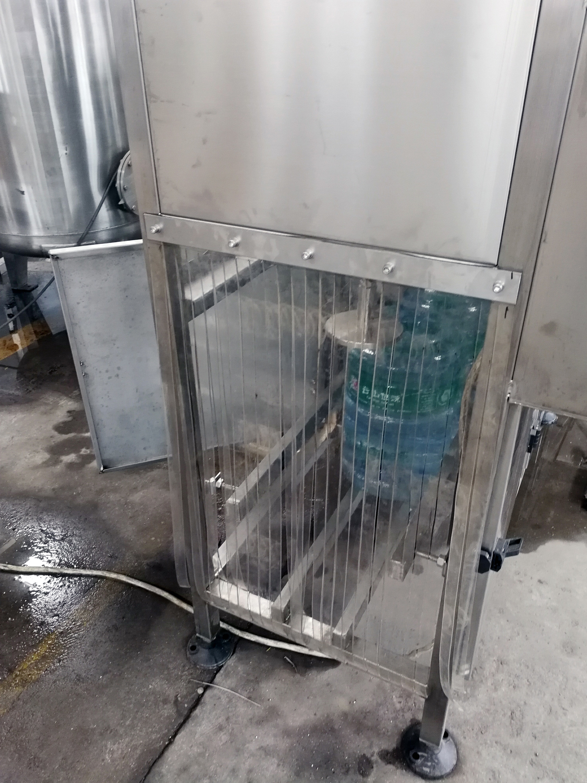270mm Barrel water 150BPH Pet Bottle Filling Machine Line