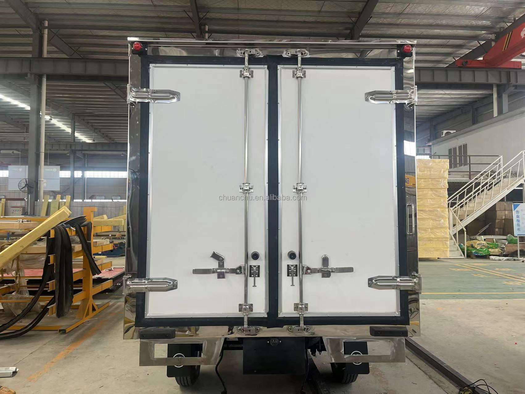 1-10T Load Capacity ≤5T Gross Vehicle Weight Mini Car-Style Refrigerated Truck Gasoline Version Small Portable Refrigerator Vehicle