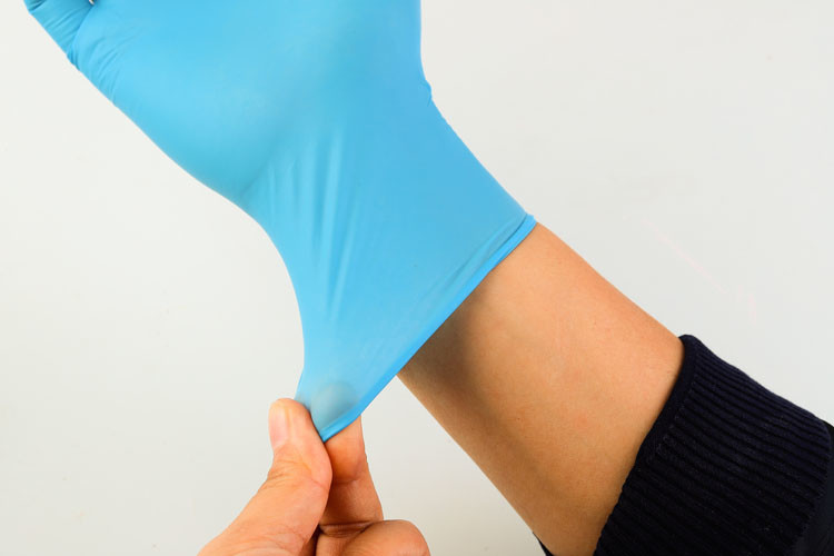 13 Inch 18 Mil 0.45mm Disposable Nitrile Gloves Powder Free