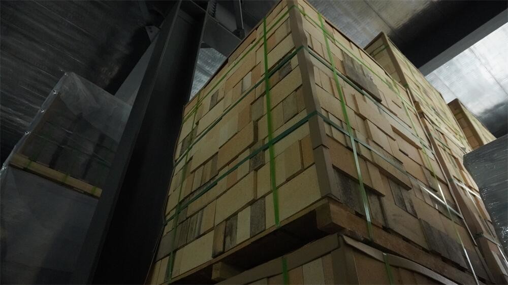 Low Porosity Bottom Fireclay Refractory Brick Large Block Of Glass Furnace