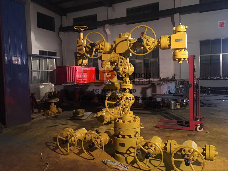 4 1/16" 5M Block X-Mass Tree For Wellhead Christmas Tree API 6A