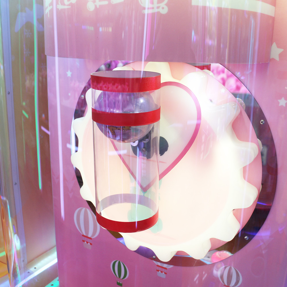 Gift Ball Fallen Kids Game Machine / Three Player Coin Prize Machine