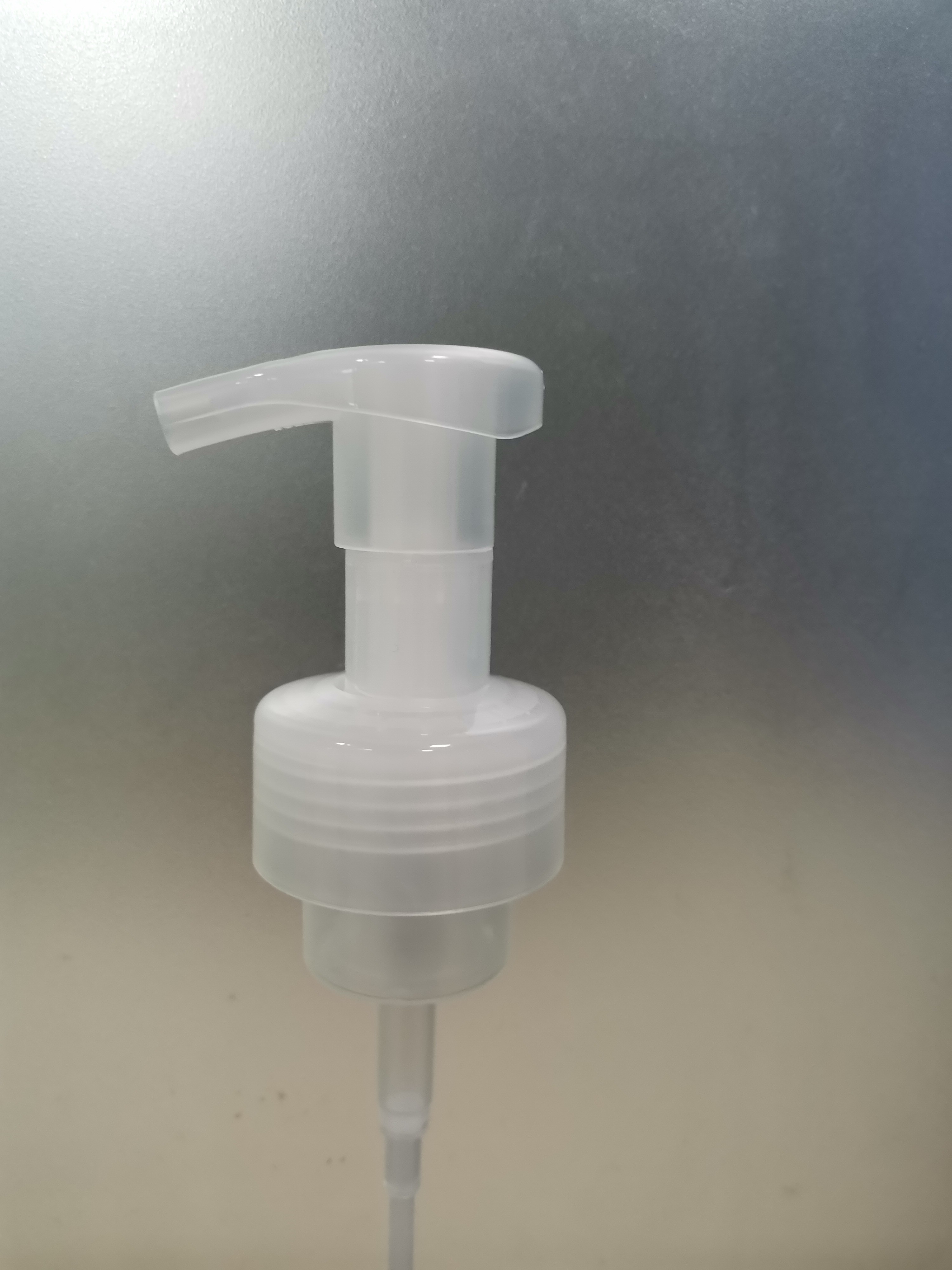 Foam Bottle Pump With Transparent Housing For Gentle Dispensing