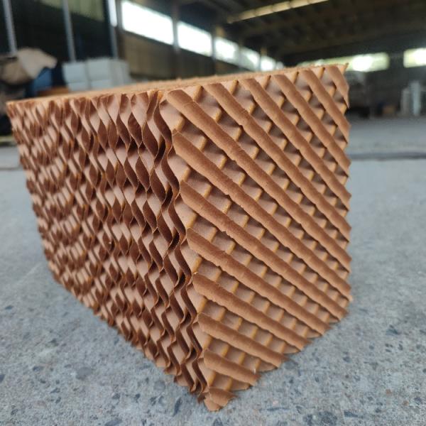 Washable Evaporative Water Curtain Cooling Pad for Greenhouse and Poultry Farm Temperature Control Good Quality 10mm