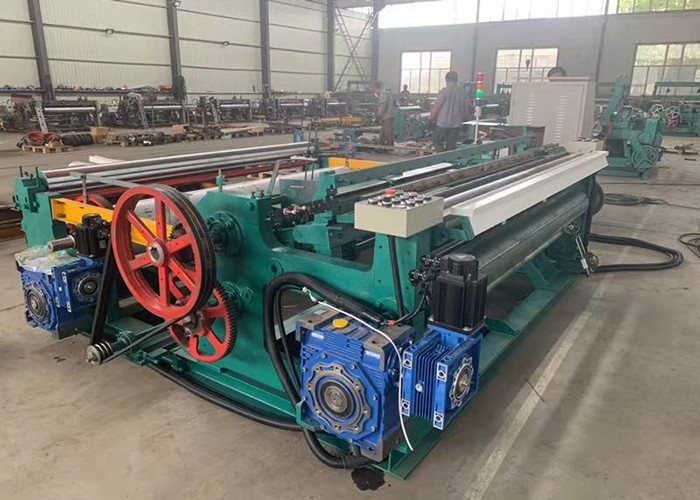 Wire Diameter 0.4-1mm Crimped Wire Mesh Weaving Machine 380V 50HZ Frequency