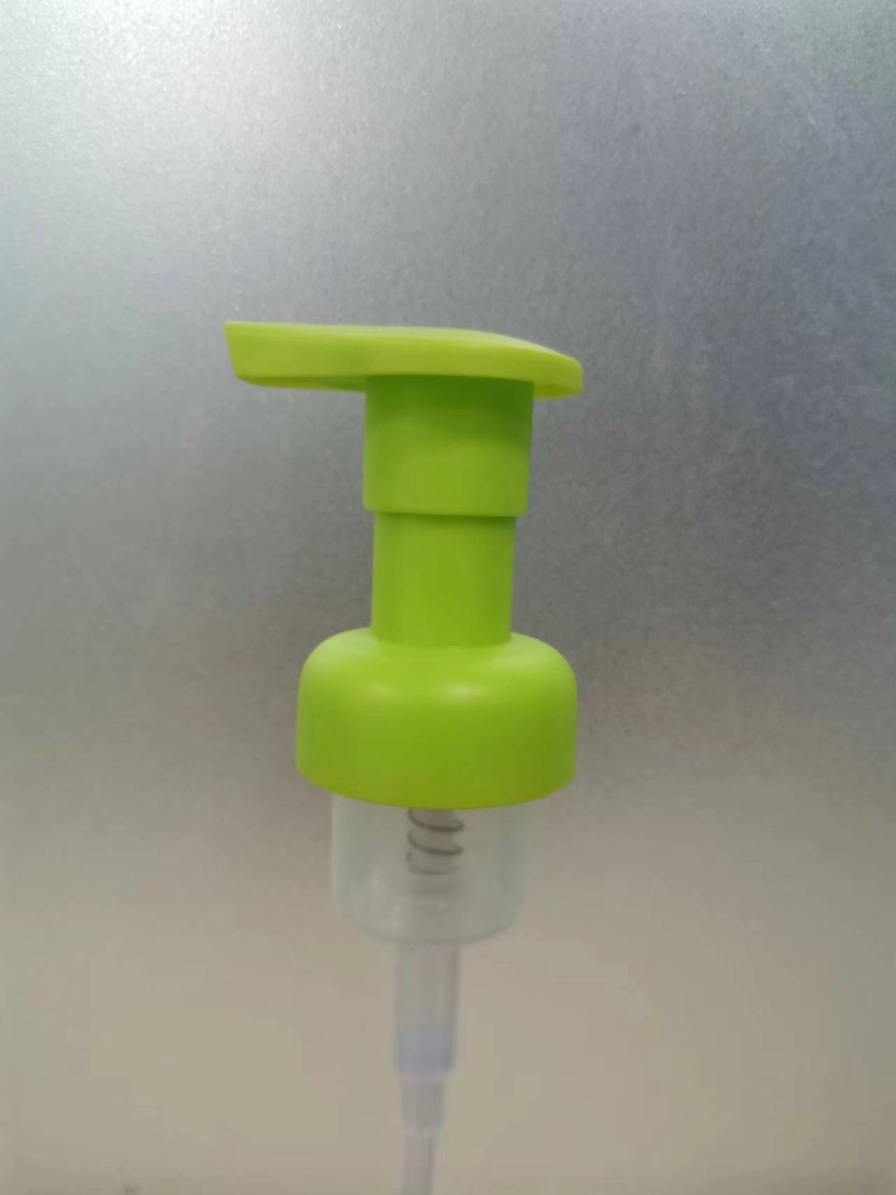 Matt Effect 30mm Foam Pump Bottle Head With Clear Overcap High Flexibility