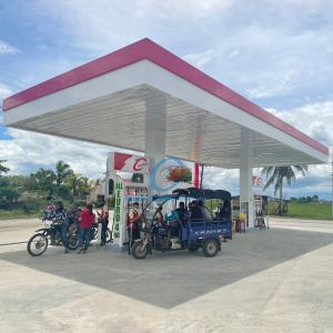 China Prefab Steel Structure Gas Station Outdoor Waterproof Customized Signage Petrol Station Canopy wholesale