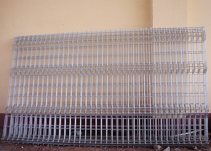 Silvery Color Welded Wire Mesh Fence Made By Galvanised BRC Welded Mesh