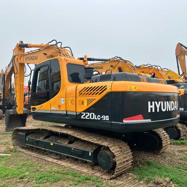 Hyundai R220LC-9s 1.0m3 Bucket Capacity 20 Tons Used Crawler Excavator