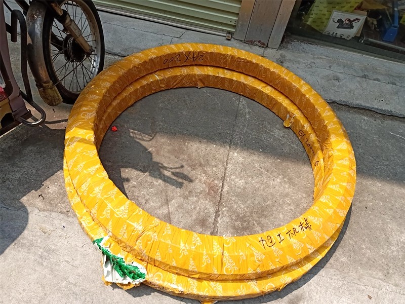 DX225LC Excavator Slew Bearing DX300 Turntable Bearing Aftermarket