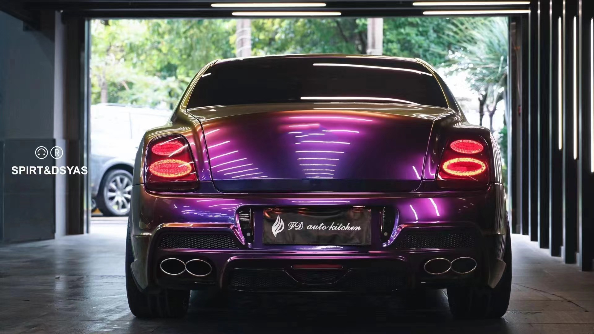 Black 2013 Bentley Flying Spur Body Kit Front And Rear Bumper Spoiler Exhaust Kit