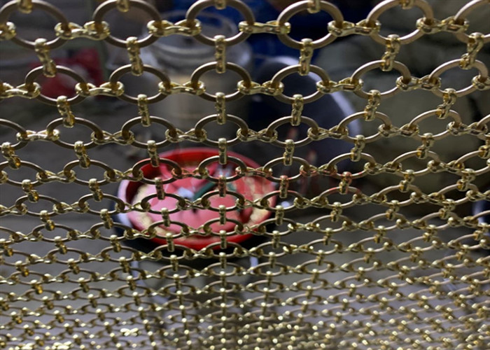 Gold Color Ring Mesh Curtain Linked With 'S' Hook As Space Divider For Hotel Decoration