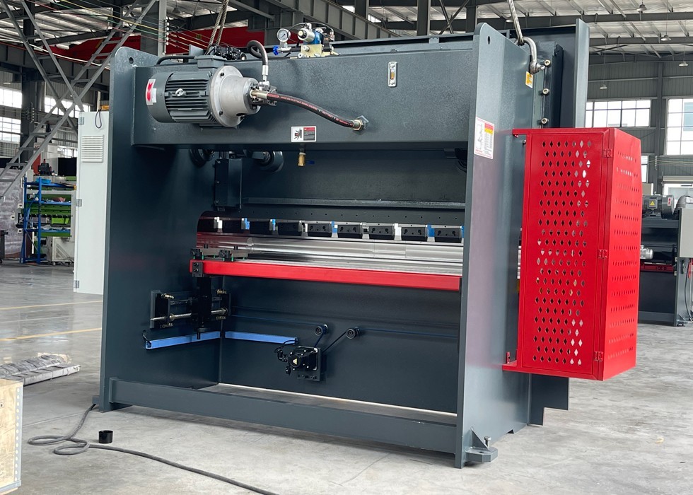 W67K-63T2500 Tp10s Controller Hydraulic Press Brakes 3mm Carbon Steel/1.5mm Stainless Steel